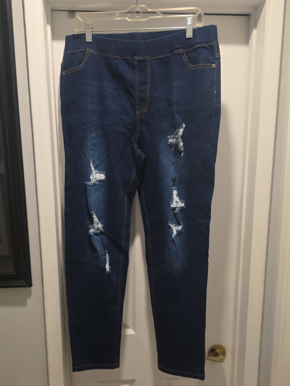 Distressed Dark Blue Stretch Jeans